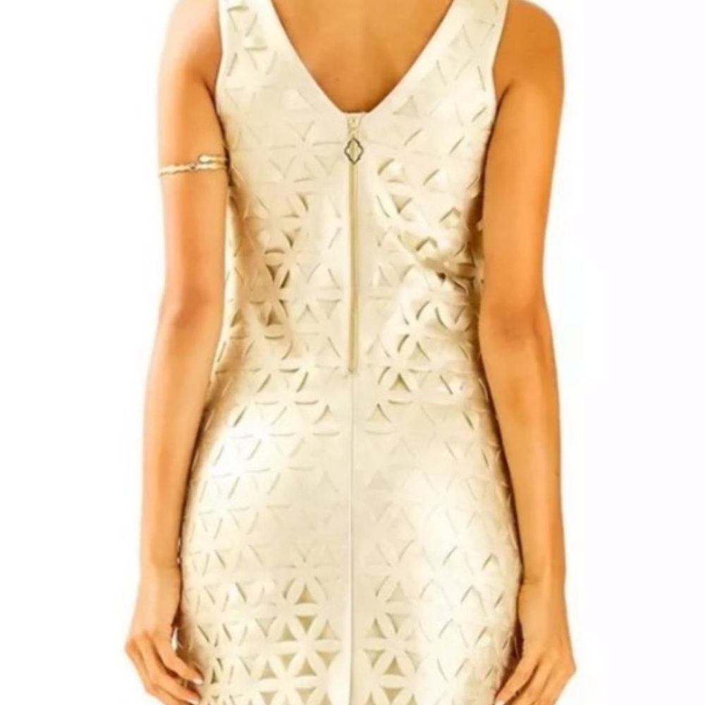 NWT Lilly Pulitzer Mango Shift Gold Metallic Daisy Laser Cut Dress, Size M.